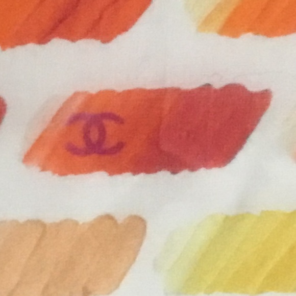 CHANEL Logo CC Paintbrush Colorama Print Pareo / Stole / Shawl / Wrap / Scarf - Picture 7 of 9